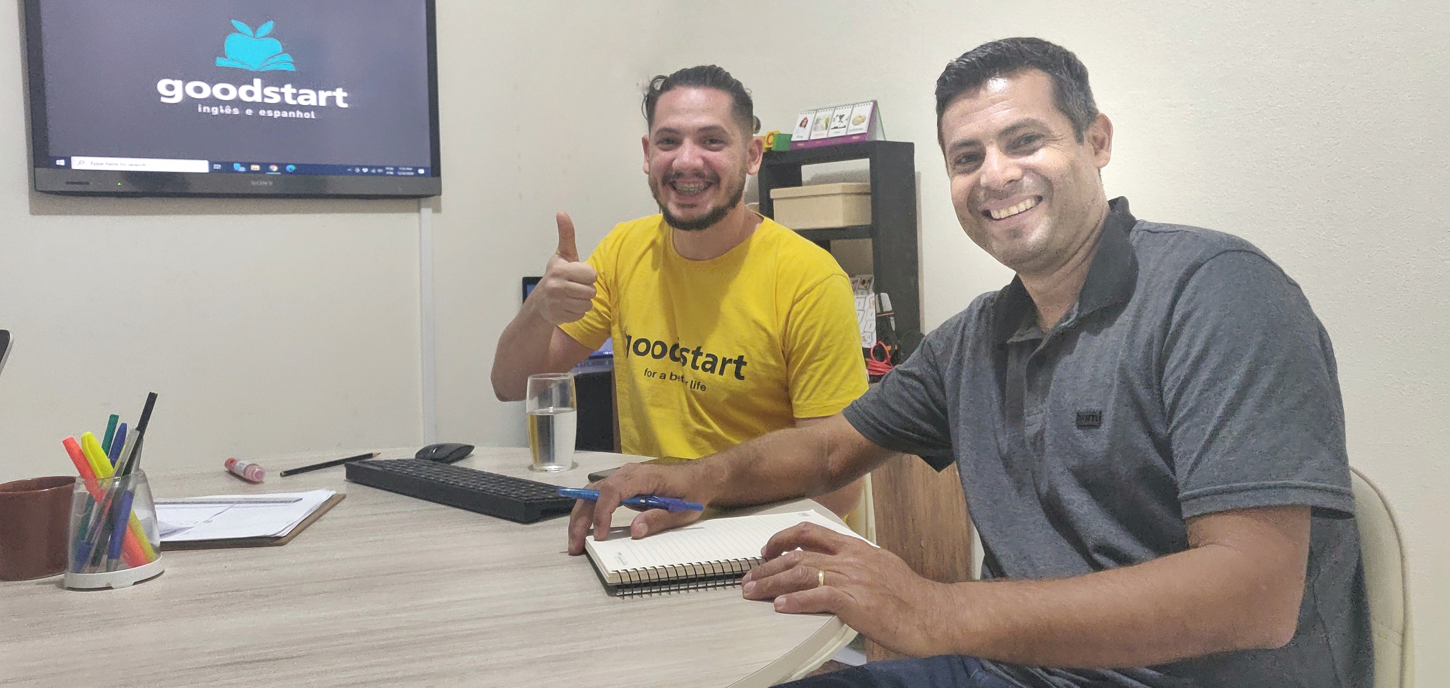 foto de uma aula online